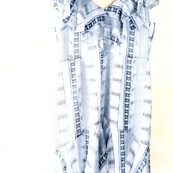 WAYF Chelsea Ruffle Chiffon
High/low Dress in White and Black - Picture 4 of 10